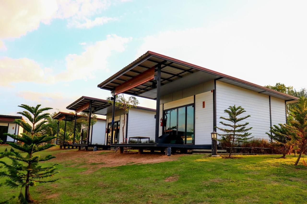Mae On Village Resort Roi Et Exterior photo