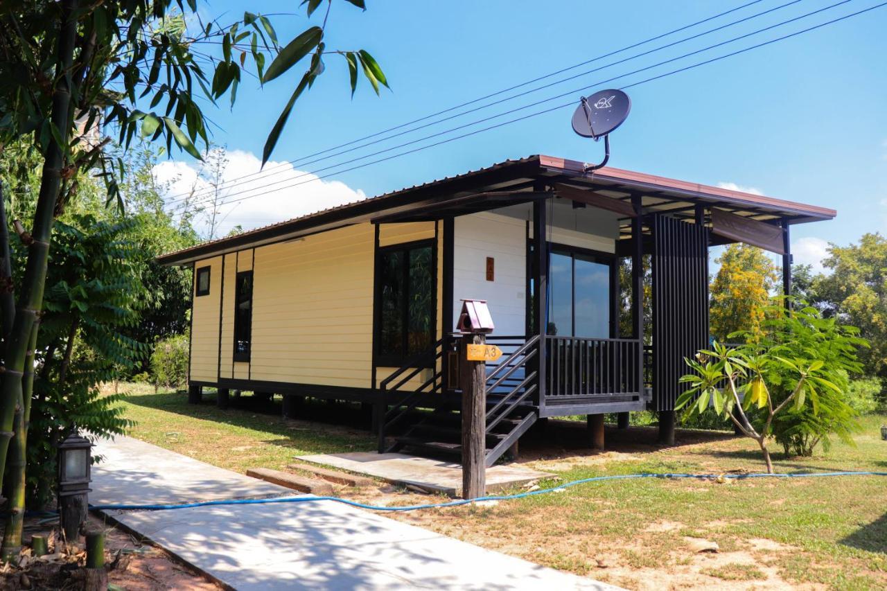 Mae On Village Resort Roi Et Exterior photo