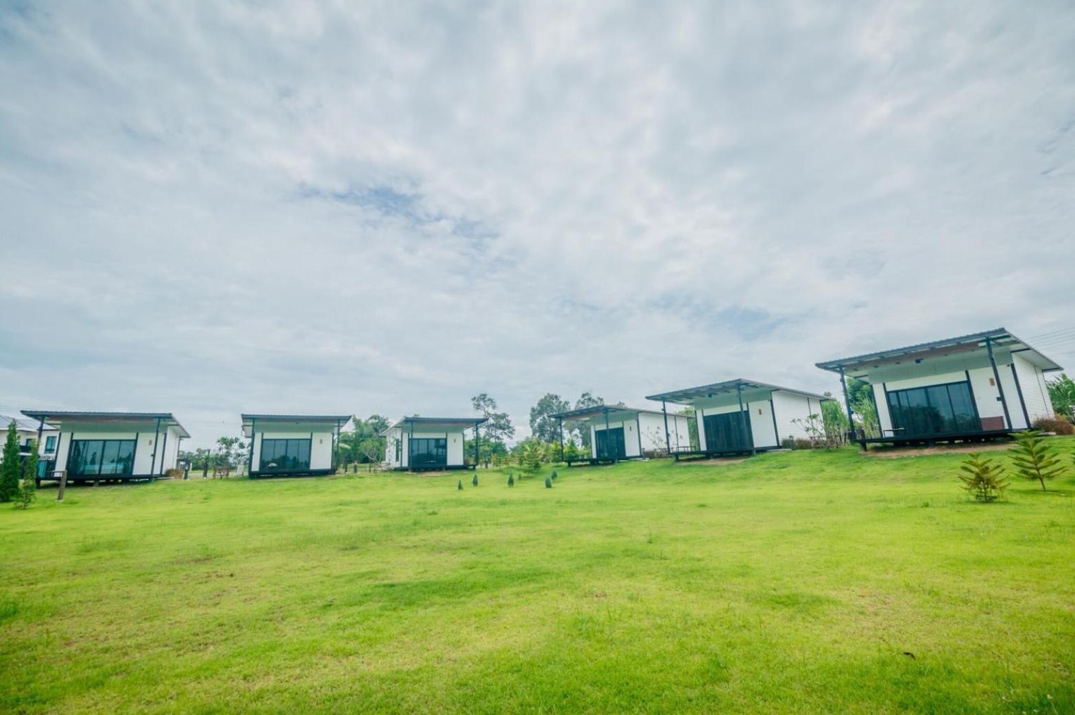 Mae On Village Resort Roi Et Exterior photo