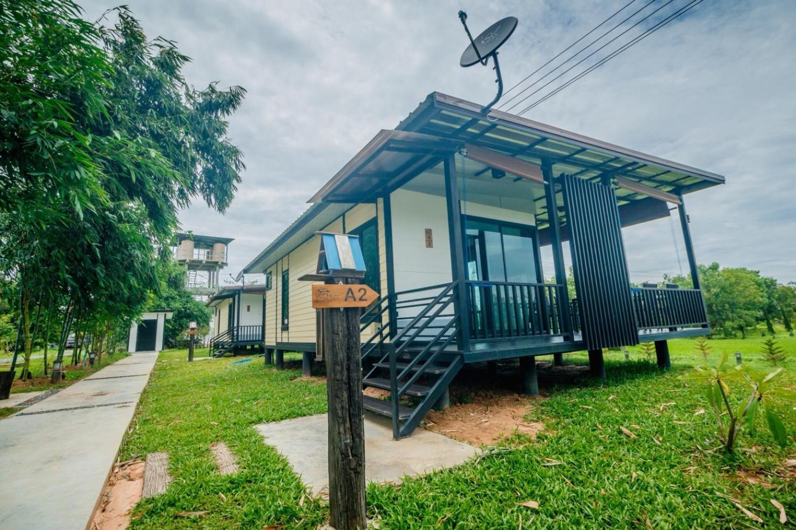 Mae On Village Resort Roi Et Exterior photo